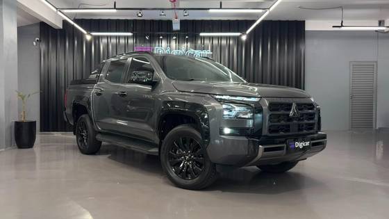 MITSUBISHI TRITON 2.4 BITURBO DIESEL CD KATANA 4X4 AUTOMÁTICO MITSUBISHI TRITON 2.4 BITURBO DIESEL CD KATANA 4X4 AUTOMÁTICO